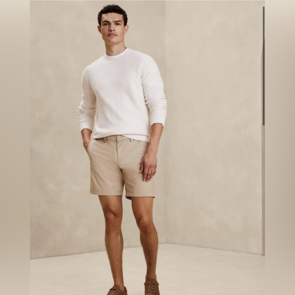 Banana Republic mens khaki shorts size 8‎